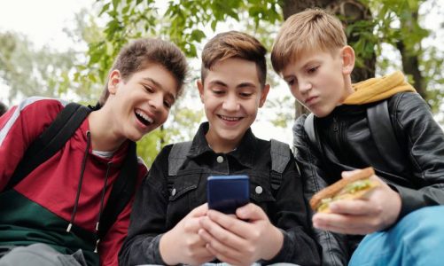 At What Age, Smartphones Are Ok For Children?