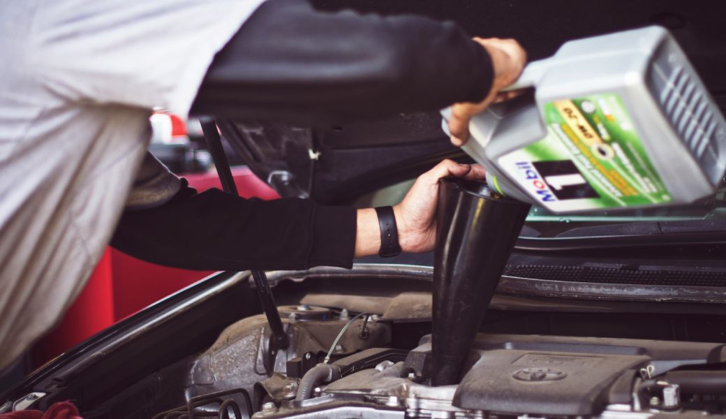 Motor Oil_ The Driving Force Behind High-Performance Cars